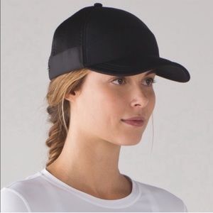 Lululemon Dash & Splash Hat